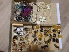 イミテーションアクセサリー まとめ売り 遺品整理 - メルカリ