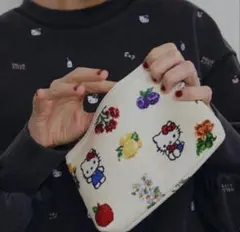 HELLO KITTY×Ameri PIXEL PATTERN POUCH 白