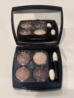 CHANEL レ キャトル オンブル226ティセ リボリ〈アイシャドウ〉