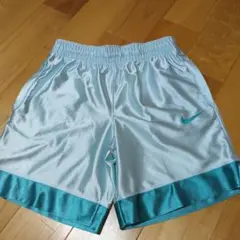 お値下げ不可　Nike バスケットボールパンツ シルバー/ミント