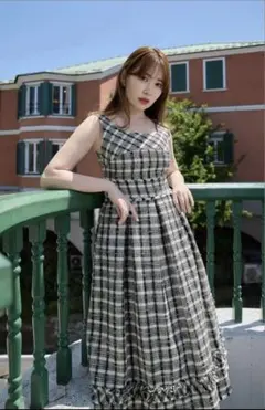 美品☆herlipto Summer Tweed Midi Dress M - メルカリ