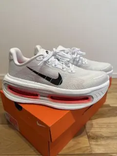 Nike ボメロプレミアム