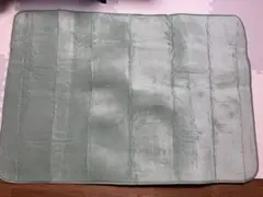 ミントグリーン ラグ 100x140cm