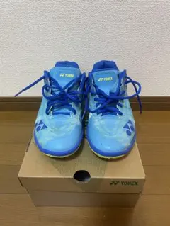 YONEX AERUS バドミントンシューズのサムネイル