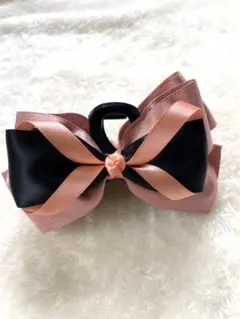 黒とピンクのリボンヘアアクセサリー　10c m ヘアバンスクリップ