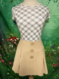 美品 Burberry ボタンが可愛いプリーツミニスカート 36 ノバチェック
