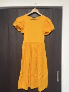 ZARA パフスリーブ カットソーワンピース