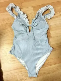 H&M 水着 ワンピース フリル ストライプ 体型カバー リボン M 夏