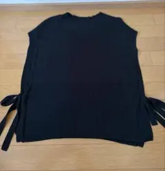 ニット　ベスト　黒　ブラック　ジレ　リボン