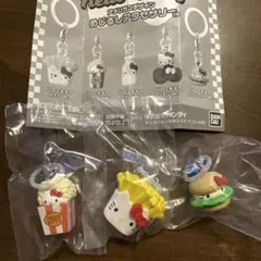ハローキティ　アメリカンデザイン　めじるしアクセサリー