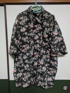 【flcce】ficceの花柄半袖オーバーサイズシャツ/サイズ4L✨古着✨のサムネイル