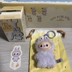 POPMART イニシャル ラブブ E