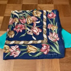 Christian Diorクリスチャンディオール スカーフ　シルク100%