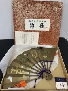 美品】瓢扇掛 扇掛け 茶道具 ツシカ 油久 紫 - メルカリ