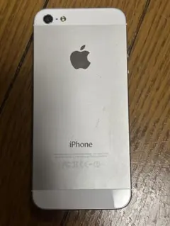 Apple iPhone シルバー 5 本体