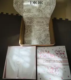 Dior ギフトボックス