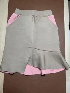 ピンク スカート