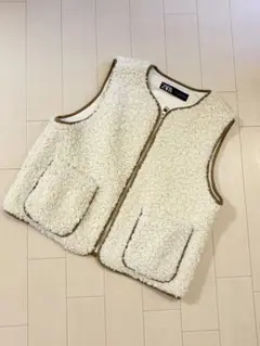 ZARA ボアベスト