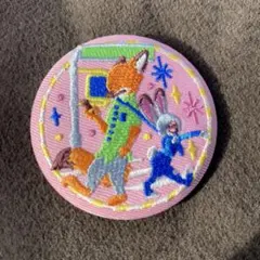 ディズニー　刺繍缶バッチ　ズートピア