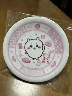 ちいかわ　くら寿司　皿 ピンク