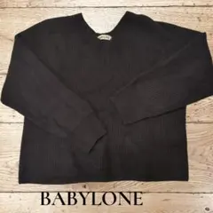BABYLONE　エクストラファインメリノVネックセーター　7/10まで掲載のサムネイル