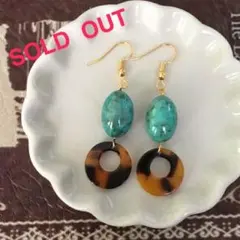 No.97  大ぶりビンテージ風ピアス