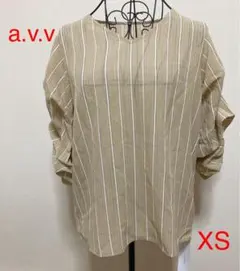 新品　タグ付き　a.v.v 半袖　ブラウス　ベージュ×白　XS 2024 夏