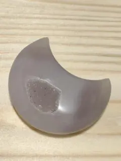 アゲート 半月形置物 薄紫色