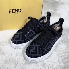 【極美品】FENDIフェンディ ズッカ柄 グレー 人気カラー スニーカー