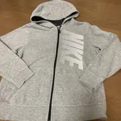 NIKE グレー パーカー Mサイズ140 裏起毛タイプ