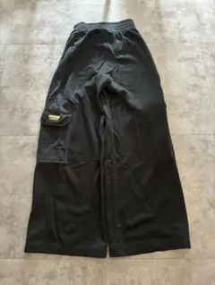 アディダス　ワイドカーゴトラックパンツ　ブラック