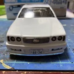 アオシマ 1/24 グロリア 完成品 고장·부품용 품목