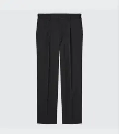 UNIQLO タックテーパードパンツ（ウルトラライト・ワイドフィット）