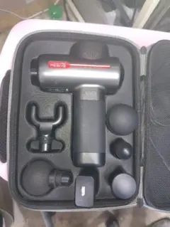 REVE マッサージガン 専用ケース付き　RBV22