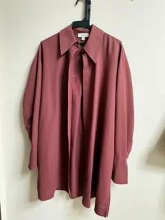 COS バーガンディ オーバーサイズシャツ