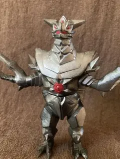 電光超人グリッドマン　鋼鉄怪獣 メタラス　ソフビ　怪獣　特撮