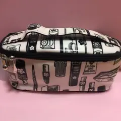 新品 マリークワント  バニティ ポーチ コスメ柄