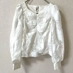 emsexcite ホワイト レース パフスリーブブラウス