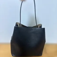 GIANNI NOTARO★ ワンショルダーバッグ　黒　レザーのサムネイル
