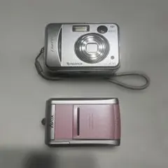 デジカメ　乾電池仕様　2台まとめ《ジャンク》のサムネイル