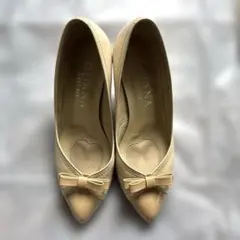 美品　DIANA WELL FIT ベージュ リボン付き　ハイヒール　エナメル