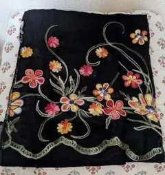 【この季節に合わせやすいブラック】ストール コットン ブラック 花柄
