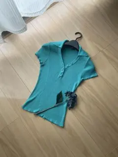 クードシャンス　綺麗な色のカットソーのサムネイル
