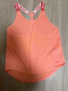 NIKE タンクトップのサムネイル