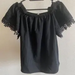 【美品】オフショル　黒　トップス