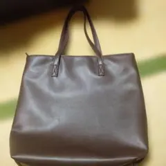 ブラウン 合成皮革 トートバッグ ファスナー付き