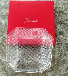 未使用】バカラ Baccarat パンピーユ スクエアプレート 小皿 箱あり