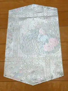 Item thumbnail for item 335882cc-13c6-4c19-919b-fecb629c799e