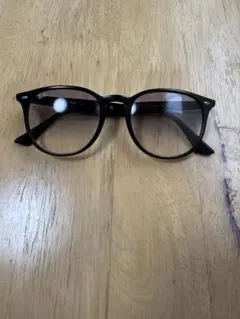 Ray-Ban サングラス ブラック グラデーションレンズORB4259F