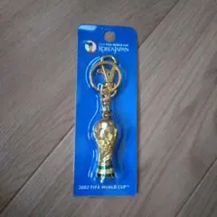 日韓ワールドカップ 記念グッズ お彼岸セール木製サッカーボール型2002日韓ワールドカップ